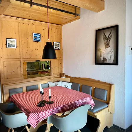 Mira Piz Signina - Wunderbare Dachwohnung Mit Blick In Berge *
