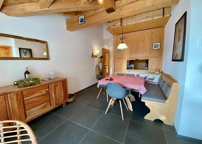 Apartman Mira Piz Signina - Wunderbare Dachwohnung Mit Blick In Berge Laax
